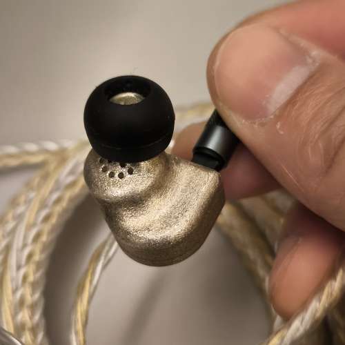 Horizon Doom Basic 旗艦動圈，純銀外殼耳機