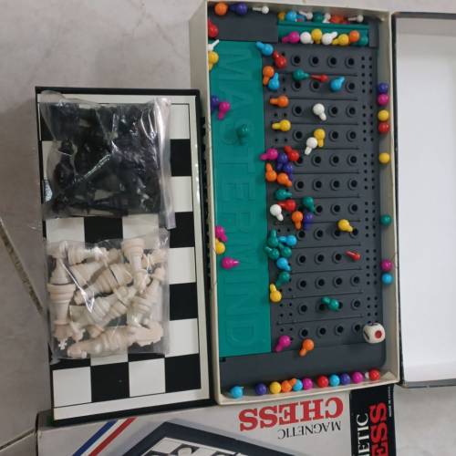 經典玩具兩盒，清位平售$50