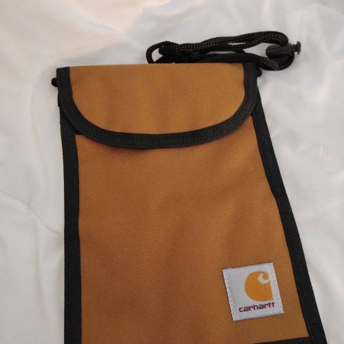 Carhartt 斜挎袋仔