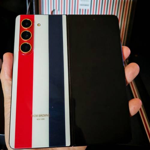 賣samsung fold z 5,512gb, thom browne(限定版)
