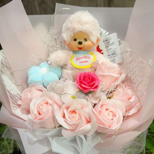 《獨家原創·專業花藝師設計》全新正版sakura pink櫻花粉monchhichi公仔花束 monch...