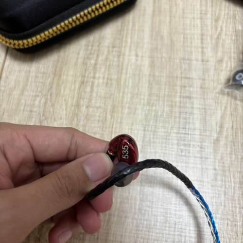 Shure se535