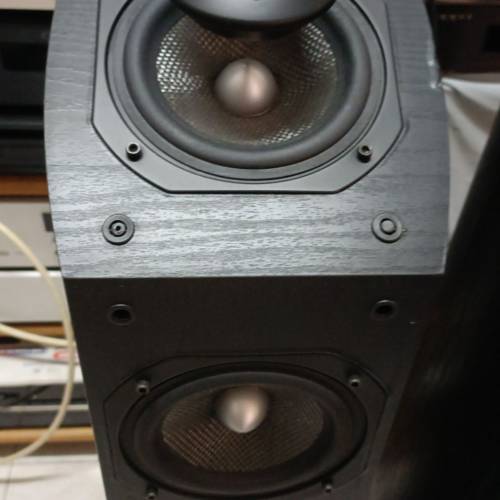 Mirage 柱形座地喇叭，有少崩少花，整體企理有面網，歡迎試取！售$1800