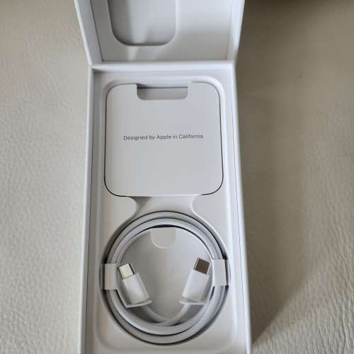 iPhone 15 pro 256gb (黑色)