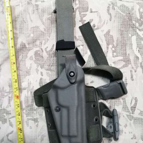 Safariland holster 6004-73 BER-92