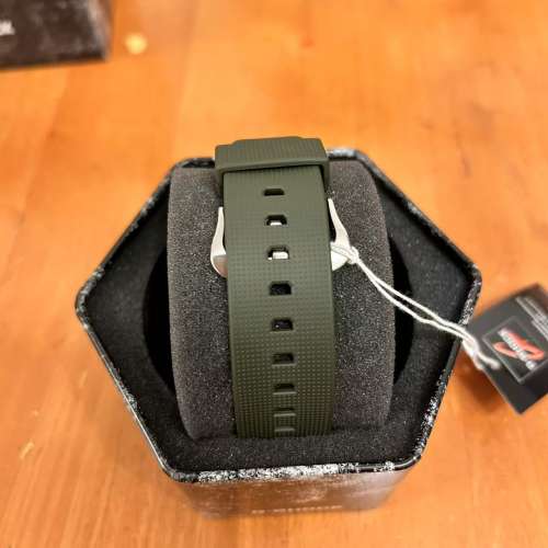 G-SHOCK GM-2100B-3AER