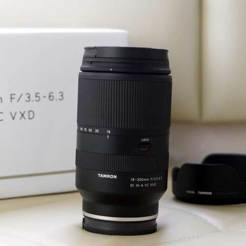 Tamron 18-300mm f3.5-6.3 Di lll-A VC VXD