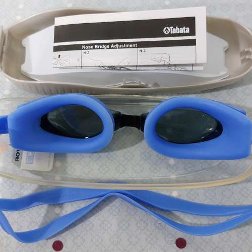 100% 全新 VIEW V3A 藍色泳鏡