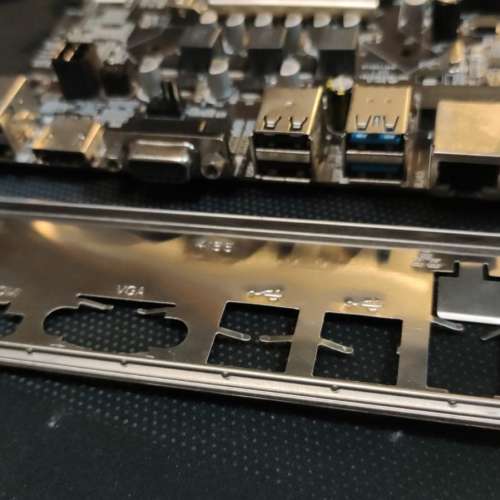 B75 Micro ATX 主版 17x19cm (windows10Pro 數位授權) Socket 1155