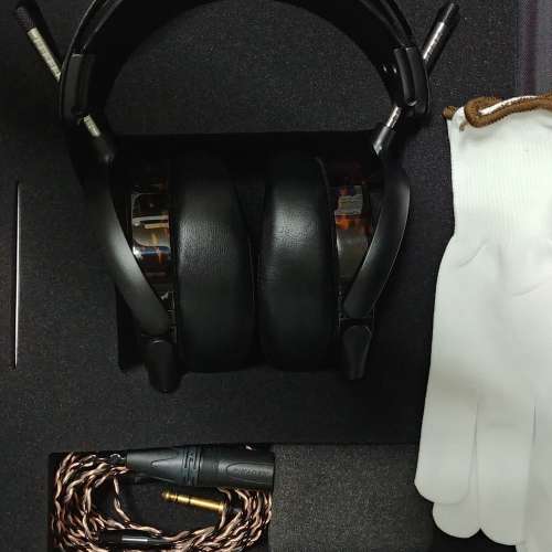 Audeze lcd 5 planar magnetic headphone