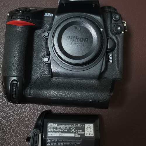 Nikon D2xs 接近30萬快門