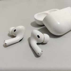 AirPods Pro 第一代（入耳式）
