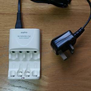 Sanyo 2A 3A 快速充電器 Ni-MH/Ni-Cd Quick Charger NC-MQR02N