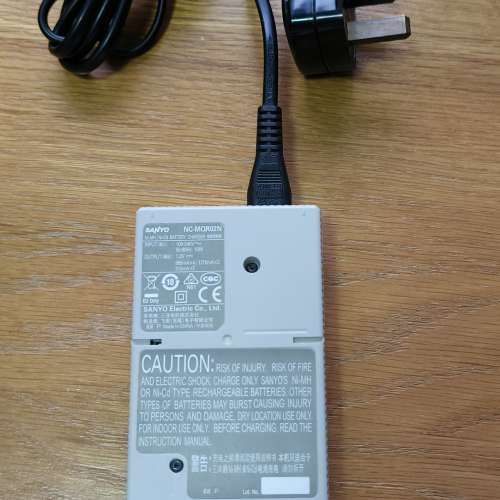 Sanyo 2A 3A 快速充電器 Ni-MH/Ni-Cd Quick Charger NC-MQR02N