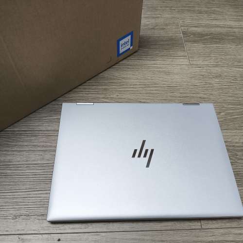 全新hp elitebook 830g10 i7-1365u 32g ram 512ssd.5g sim card