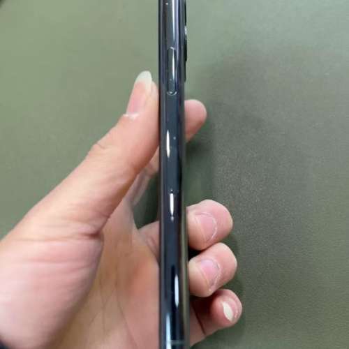 iPhone 11 Pro 256 港行黑色，使用流暢。