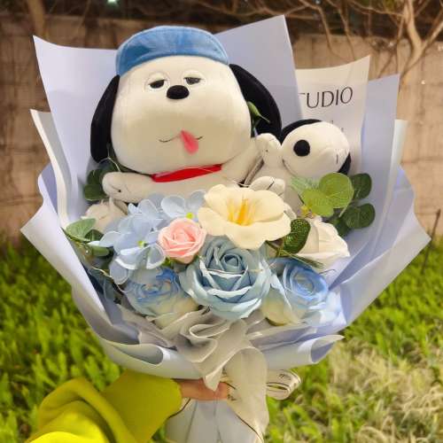 《獨家原創·專業花藝師用心製作》snoopy & olaf兄弟公仔 史努比花束 史奴比花束 史...