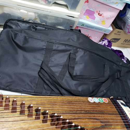 中國古箏  40吋X14吋  9成新連袋  屯門良景村取。