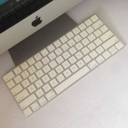  apple magic keyboard a1644 bluetooth rechargeable used 