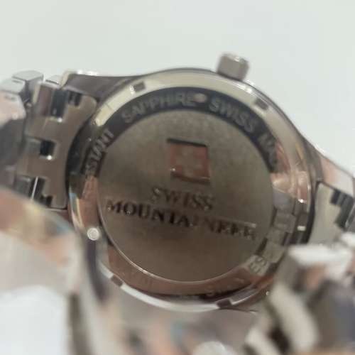 Im LfEswiss mountaineer 雙扣式隱藏設計 錶不鏽玻璃面沒有花靚 表面總闊度了42mm ...