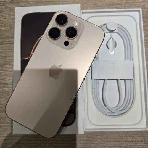IPhone 16pro 256gb,港版極新，完美冇花，電池健康度100,有盒有綫有保至25年9月，不...