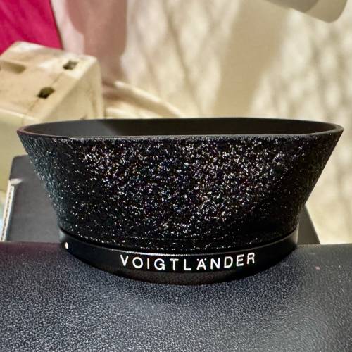 Voigtlander LH-12 Lens Hood