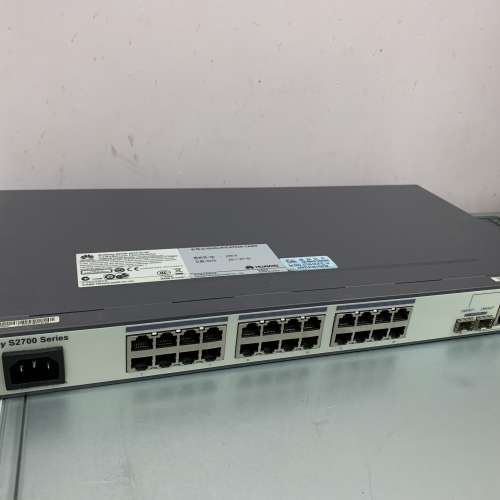 switch HUAWEI S2700-26TP-EI-AC 華為交換機 100%work 有幾部