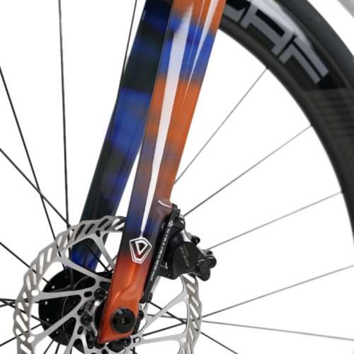 2025 新款 JAVA FUOCO TOP 火6 24速 油剎桶軸 碳刀碳纖維公路車 送水架前後蛙燈