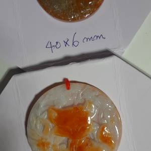 一手兩隻翡翠A玉紅翡狐狸吊墜 ，好工好水頭，狐狸機靈，圓滑高貴，旺桃花人緣。兩隻...