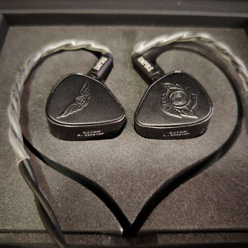 Empire Ears Raven行貨95％ 黑色