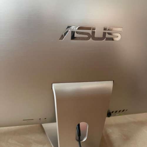 4K 60hz ASUS zen aio pro z240 一體機