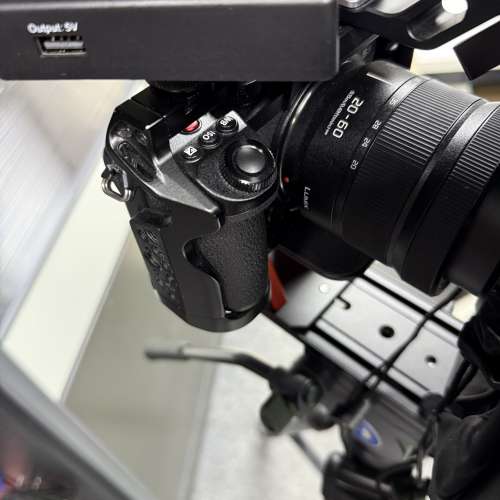 Lumix S5 機身 3電兔籠連提柄