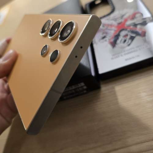 Samsung S24 Ultra 1TB,黃色鈦金屬，完美冇花，冇修冇拆，所有功能正常，港行有單過...