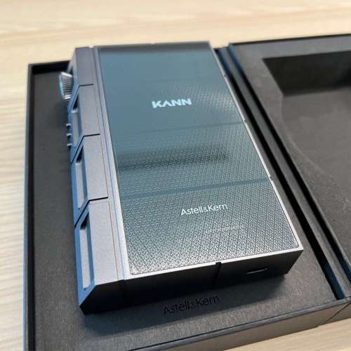 出售95%新Astell & Kern KANN CUBE 音樂播放器