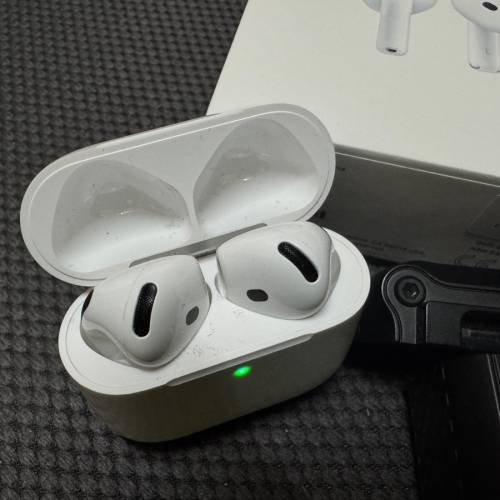 (行貨長保）Apple AirPods 4 普通版本(有買care)