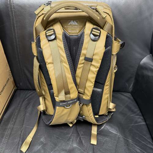 Summit 山木16升相機帶包（全新）