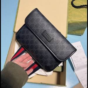 Gucci斜孭袋