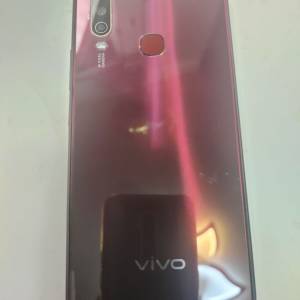 ViVo Y3.  4x64GB