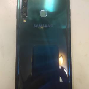 三星 Galaxy A9(2018). 8x128GB