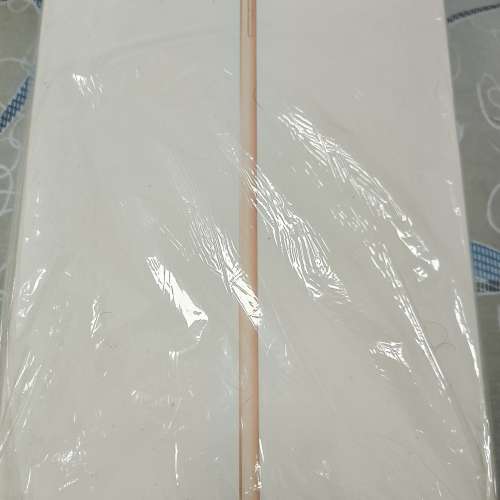 Apple Ipad 7th 32GB wifi版 白色面桃紅色背