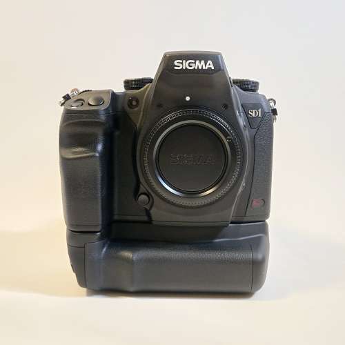 Sigma SD1M + SA mount Combo Lens