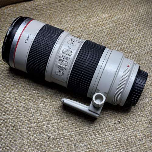Canon EF 70-200 F 2.8 IS