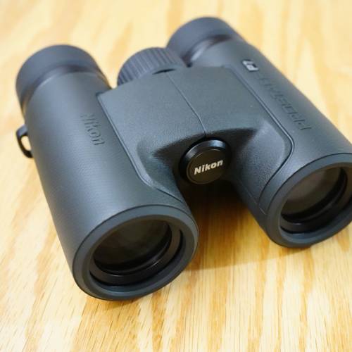 Nikon PROSTAFF P7 8X30 黑色雙筒望遠鏡 觀鳥徒步旅行睇演唱會有用