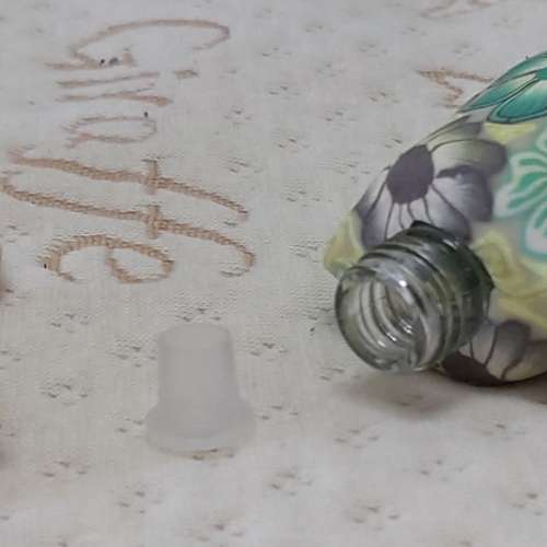 全新軟陶香薰汽車掛 香水瓶 汽車用品 車載空水瓶汽車飾品 軟陶香薰掛飾