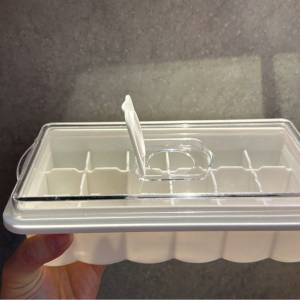全新 上方可注水 冰塊模具 製冰 冰磚矽膠儲存盒 矽膠冰格模 Silicone plastic ice ...