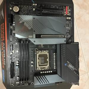Gigabyte b660 aorus master ddr4