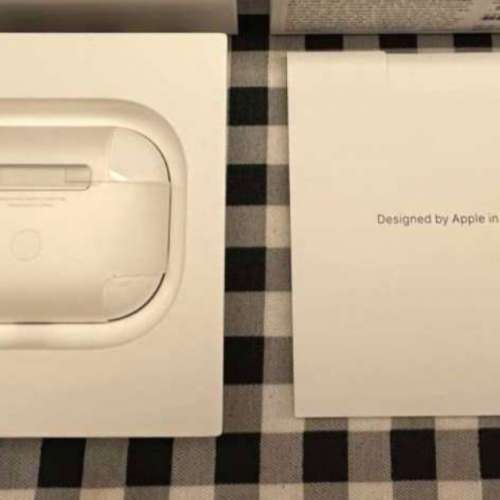 Apple AirPods Pro 2 充電盒 行貨 99%新 非常少用和新淨 電量和操作全正常 跟原廠包...