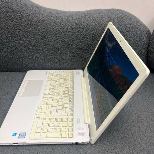 (電子之家超低$888獨立顯卡)Fujitsu
