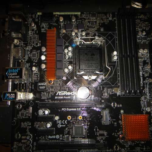 ASRock B150M Pro4V 主版 (正版Window10Pro) Socket 1151 支援6、7代CPU 四Ram槽