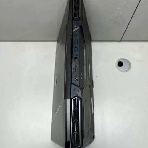 i7 6700 剪片高階筆記本，16G 記憶體，2TB Samsung 固態，機器成色好  15.6大屏 19...